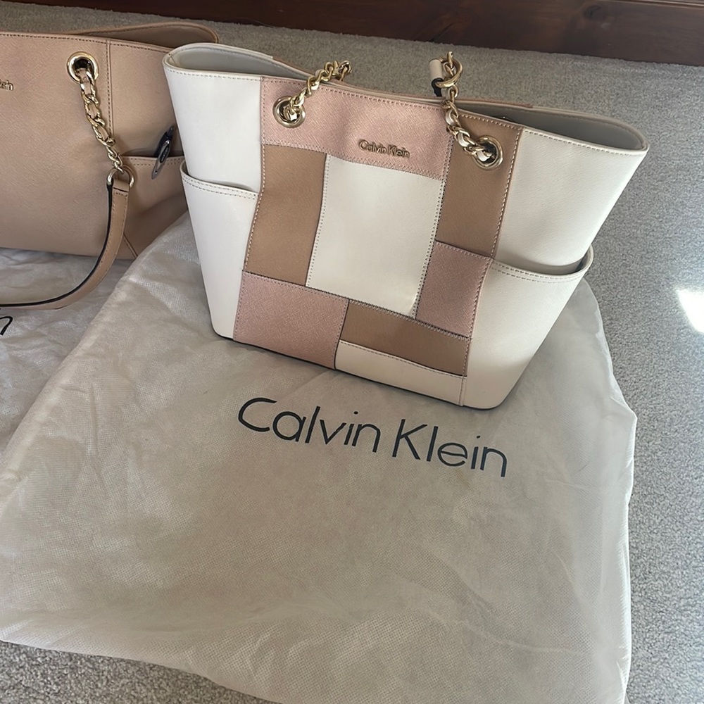 Beautiful calvin klein purse 👜 😍
